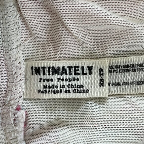 FREE PEOPLE || Intimately | Floral Lace Bralette XS - Picture 3 of 4